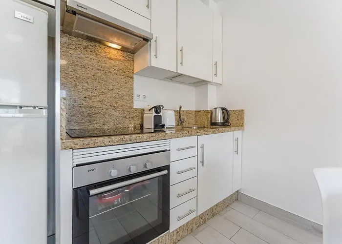 Apartament 303. Modern, Sunny Ifonche With Wifi *