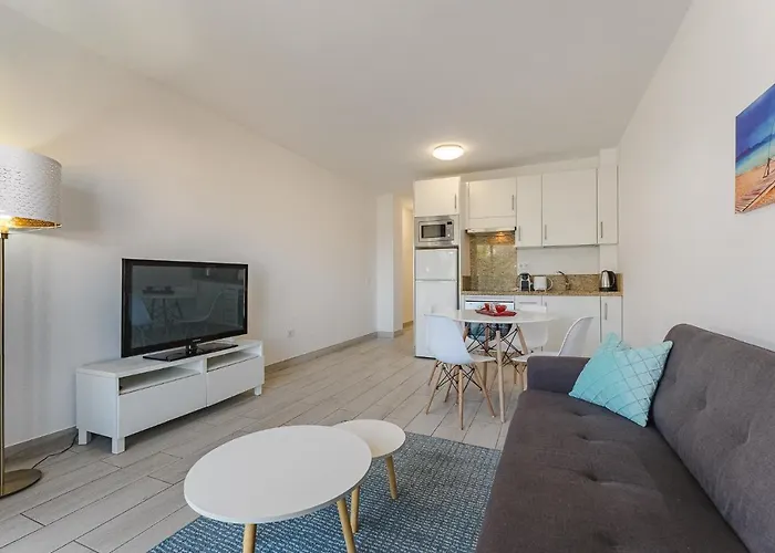 Apartament 303. Modern, Sunny Ifonche With Wifi Costa Adeje (Tenerife)