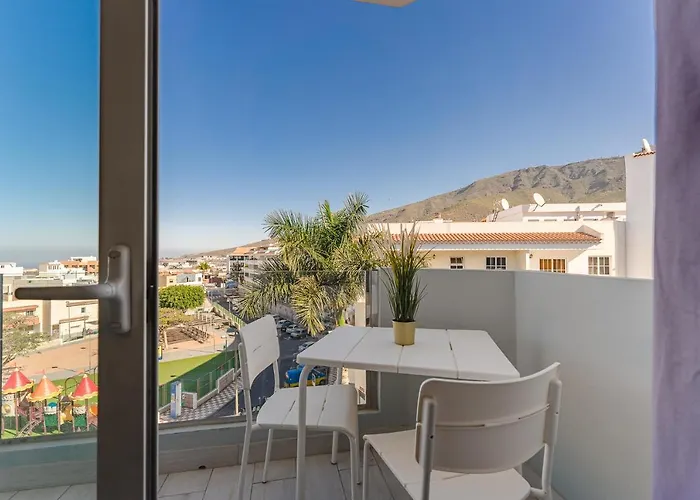 Apartament 303. Modern, Sunny Ifonche With Wifi Costa Adeje (Tenerife)