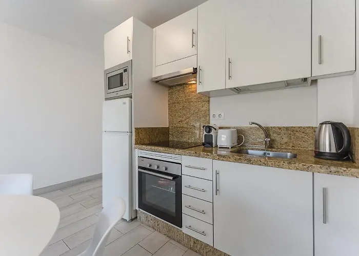 Apartament 303. Modern, Sunny Ifonche With Wifi Costa Adeje (Tenerife)