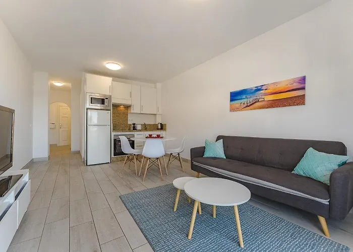 303. Modern, Sunny Ifonche With Wifi Apartament *