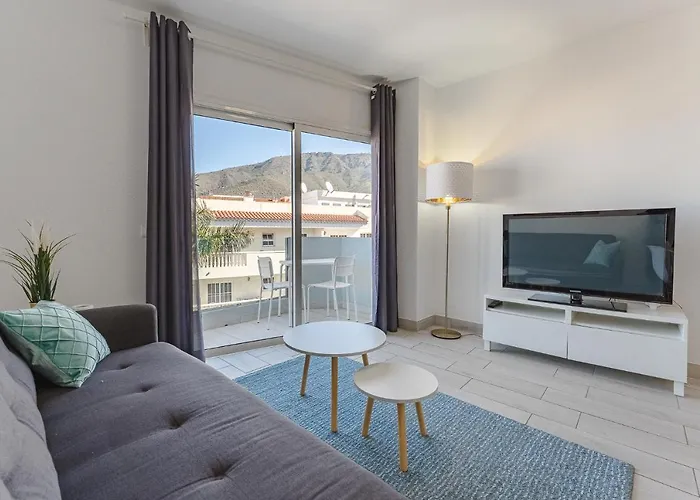 Apartament 303. Modern, Sunny Ifonche With Wifi